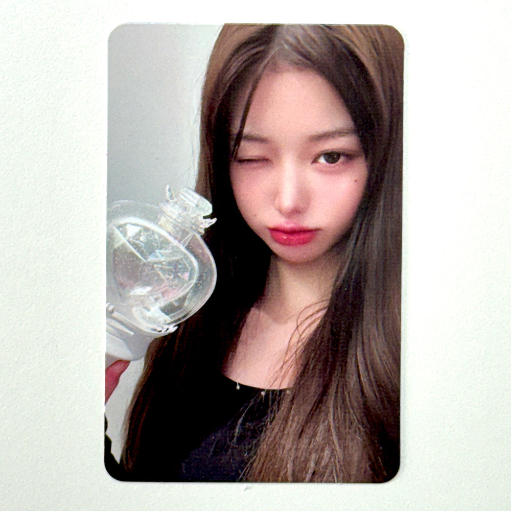 [ON HAND] IVE OFFICIAL LIGHT STICK VER 2 POB (STARSHIP SQUARE)