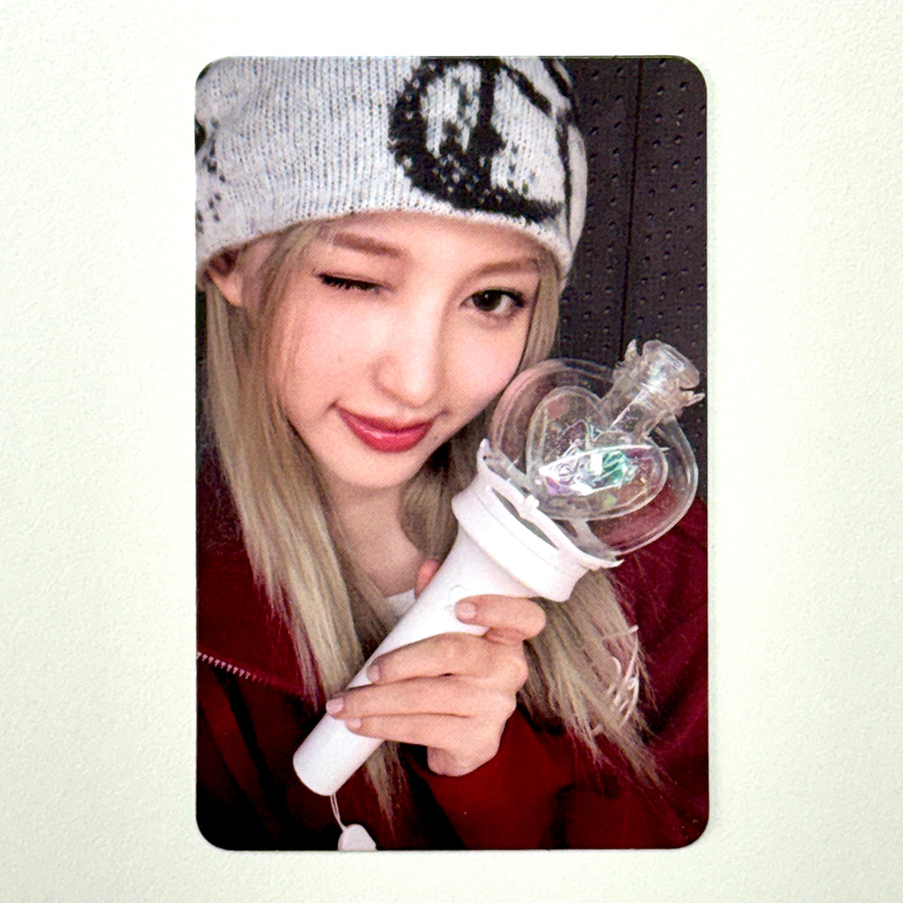 [ON HAND] IVE OFFICIAL LIGHT STICK VER 2 POB (STARSHIP SQUARE)